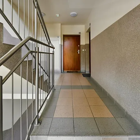 Ur4n - Czarnogorska Krakov